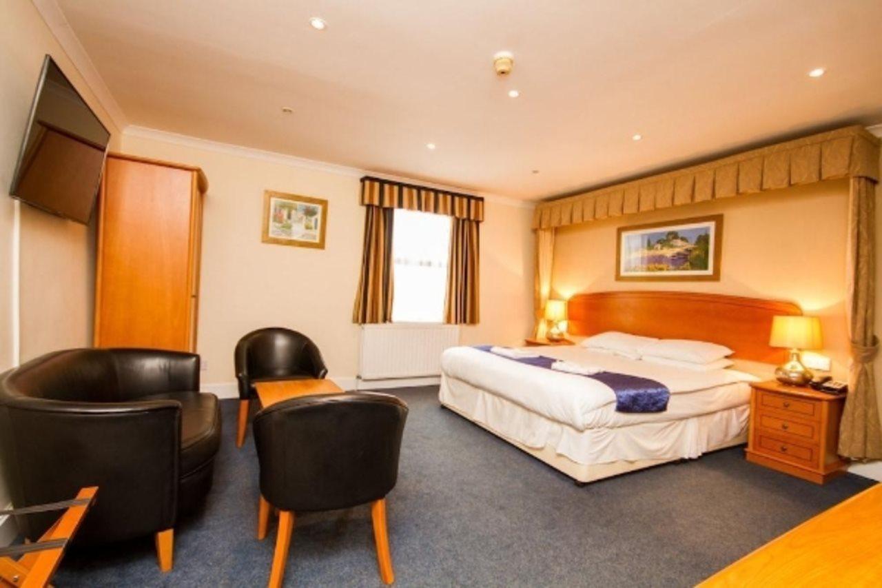 Chesters Hotel & Restaurant Σάλφορντ Εξωτερικό φωτογραφία